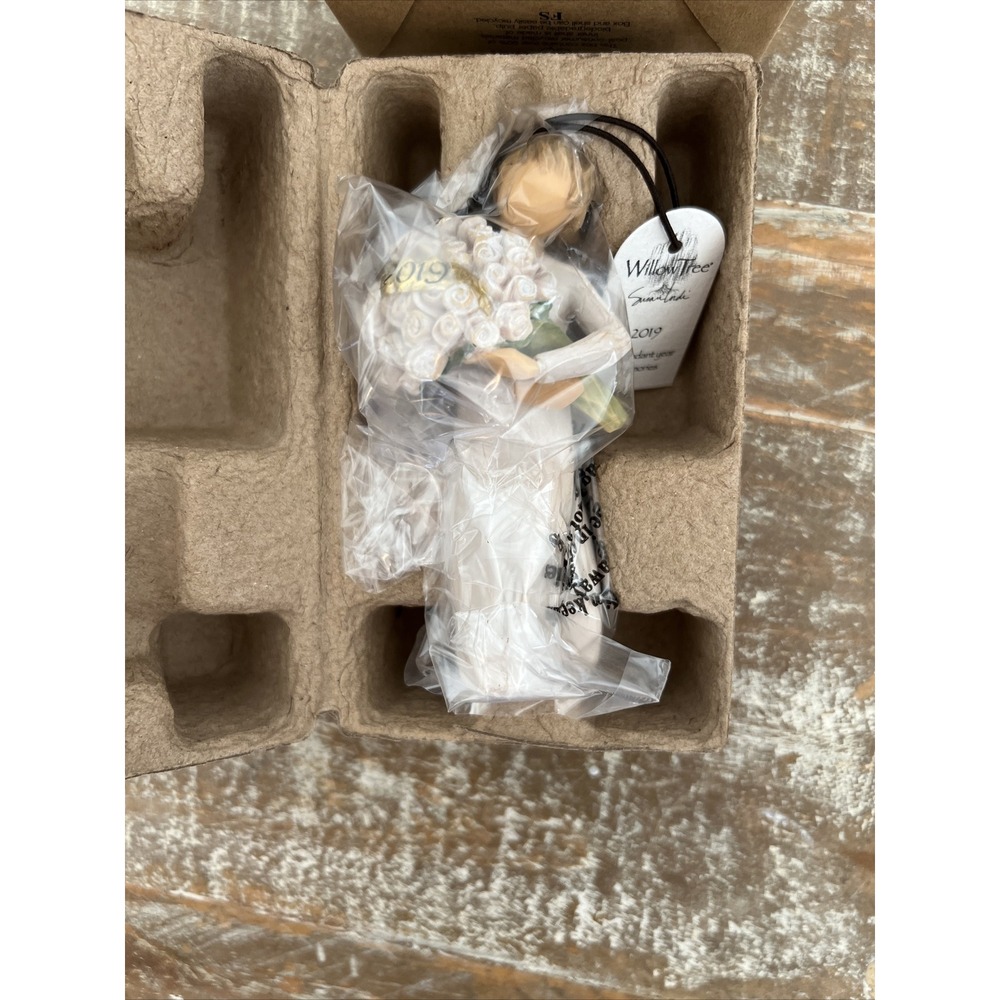 Willow Tree Angel Ornament - 2019 An Abundant Year Of Memories Demdaco New